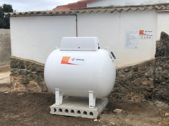 Depósito de gas propano en vivienda